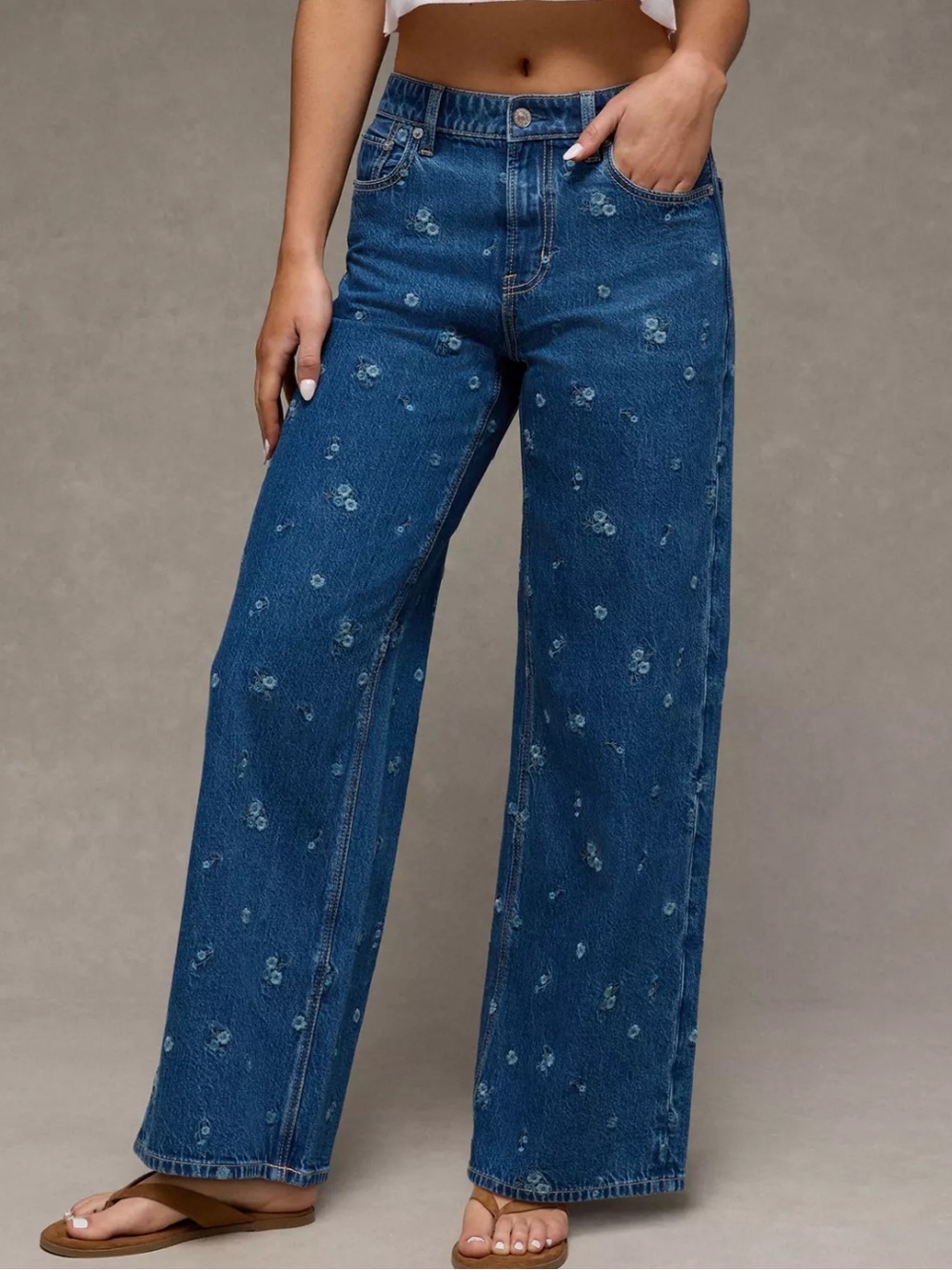American Eagle AE Super High-Waisted Embroidered Baggy Wide-Leg Jean